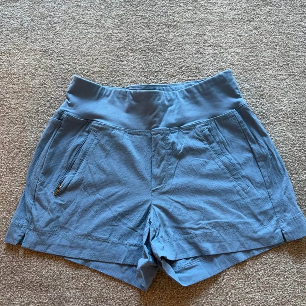 Women’s Athleta Shorts
